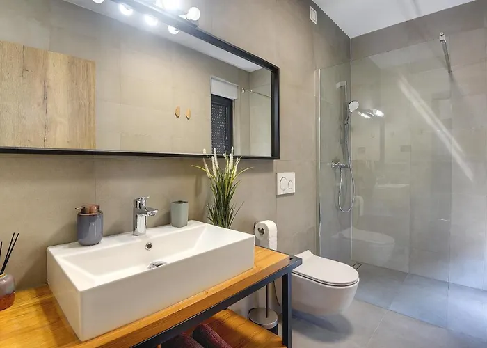 ヴィラ Monte Grosso 2 With Padel Court プーラ